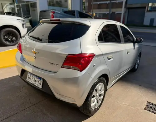 Chevrolet Onix 1.4 Lt Mt 98cv 2016