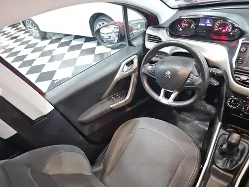 Peugeot 2008 1.6 Allure 2017