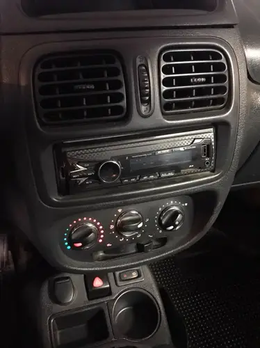 Renault Clio 1.2 Mio Confort Plus Abc 2015