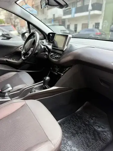 Peugeot 2008 1.6 Feline Tip am20 2020