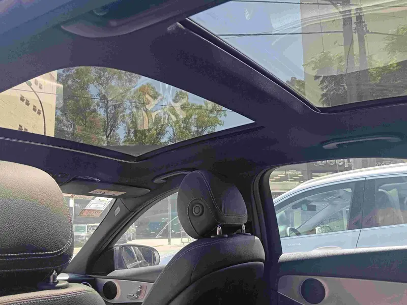 Mercedes-Benz C300 2.0 Sedan AMG line 2019