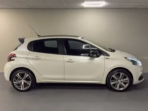 Peugeot 208 1.6 Gt Line 2018
