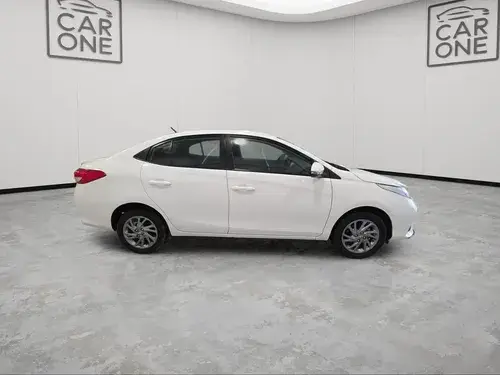 Toyota Yaris 1.5 XLS CVT 4P 2024