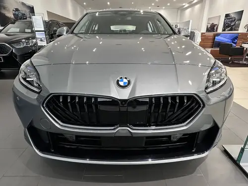 BMW 118i SportLine 2025
