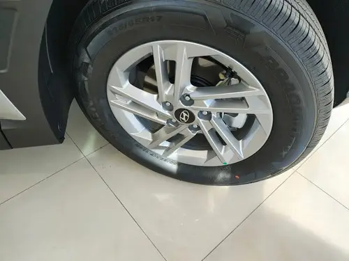 Hyundai Tucson 2.0 Safety 2Wd At 2026