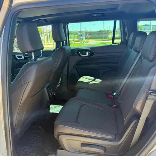 Jeep Commander 2.0 Td380 At9 4x4 7pas Overland 2025