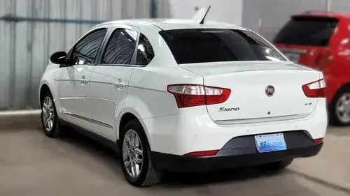 Fiat Grand Siena Grand Siena 1.6 Essence Dualogic 2013
