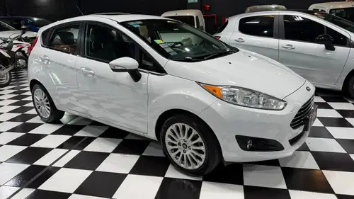 Ford Fiesta Kinetic 1.6 Titanium Powershift 120cv 2017