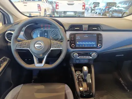 Nissan Versa 1.6 Exclusive Cvt 2026