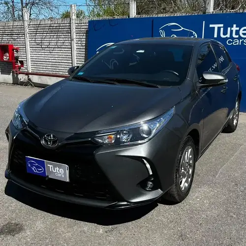 Toyota Yaris 1.5 107cv Xls 2024