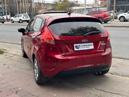Ford Fiesta Kinetic 1.6 Titanium 120cv 2013