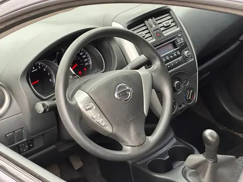 Nissan Versa 1.6 Sense Mt 2018