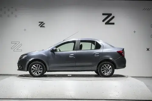 Renault Logan 1.6 16v Intense 2025