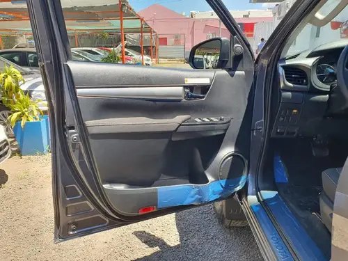 Toyota Hilux Pick-Up 2.4 Cd Sr 150Cv 4X2 At 2026