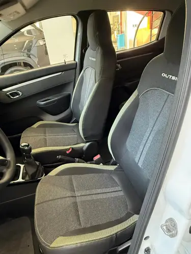 Renault Kwid 1.0 Sce 66Cv Iconic Outsider 2026