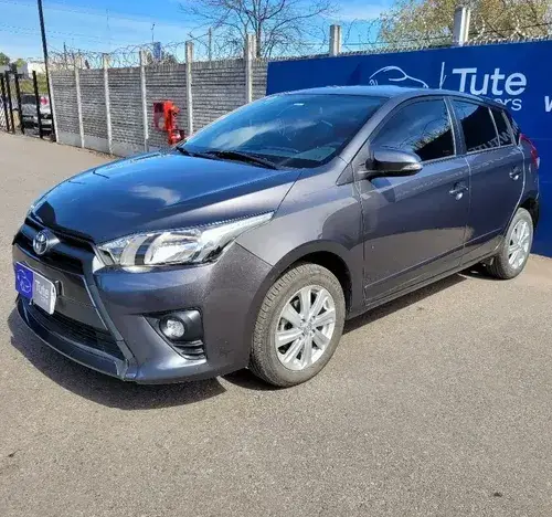 Toyota Yaris 1.5 107cv Cvt 2017