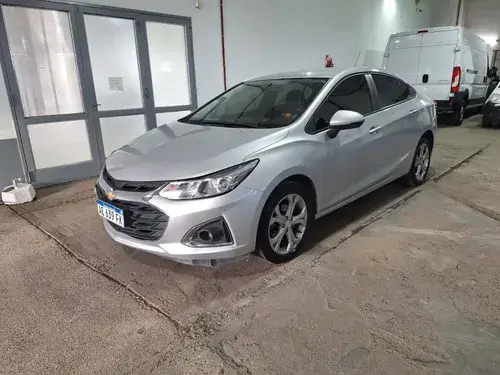 Chevrolet Cruze 1.4T LT MT 2021