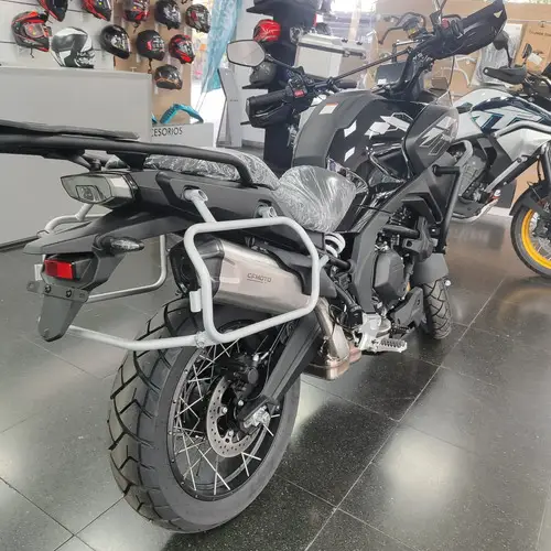 700 MT ADVENTURE Touring 2026
