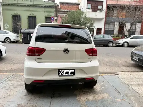 Volkswagen Fox 1.6 Confortline Saf 2015