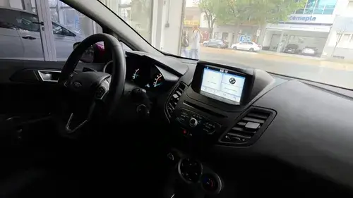 Ford Fiesta Kinetic Design 1.6 Se Powershift 120cv 2018