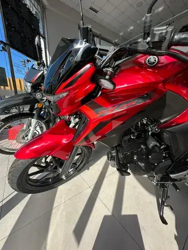 FZ25 Street 2026