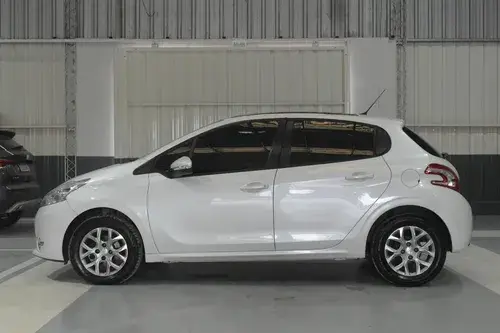 Peugeot 208 1.6 Allure 2015