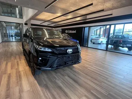 Toyota SW4 2.8 Tdi Gr-s 4x4 7as 6at 2026
