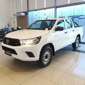 Toyota Hilux Pick-Up 2.4 Cd Dx 150cv 4x4 2023