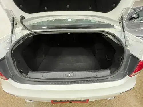 Peugeot 408 1.6 Allure Hdi Nav 115cv 2015