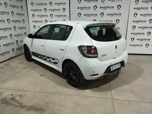 Renault Sandero 2.0 16V RS L16 2017