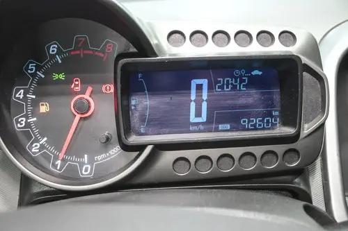 Chevrolet Sonic 1.6 4 PTAS LTZ 2014