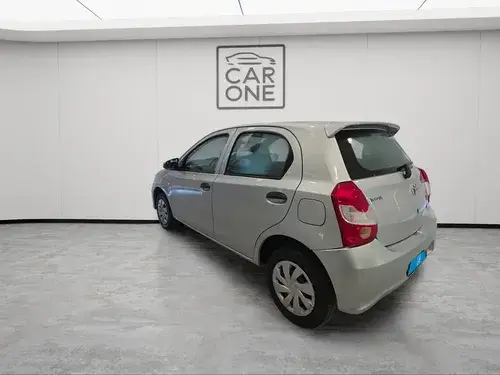 Toyota Etios 1.5 X MT6 5P 2023
