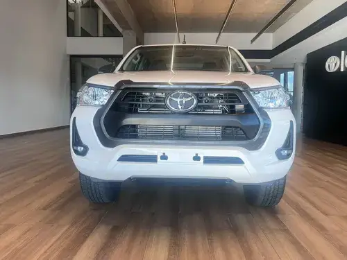 Toyota Hilux Pick-Up 2.8 Cd Sr 204Cv 4X4 At 2026
