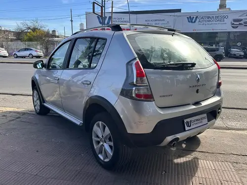 Renault Sandero Stepway 1.6 Luxe 105cv 2011