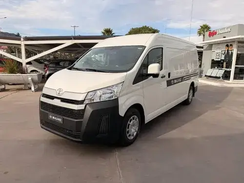 Toyota Hiace 2.8 Furgon L2h2 2023