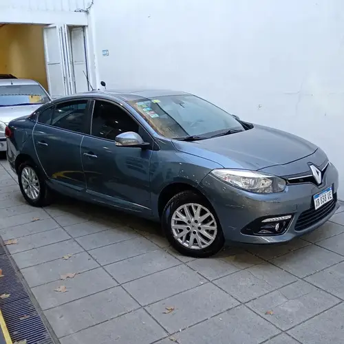 Renault Fluence 2.0 Ph2 Luxe Pack 143cv Cuero 2017