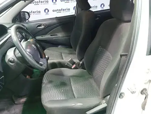 Toyota Etios 1.5 XLS 5P L13 2014