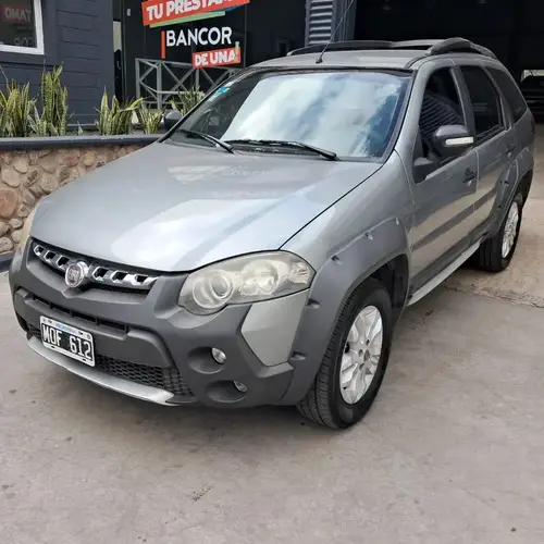 Fiat Palio PALIO 326 ESSENCE 5P 1.6 16V 2014