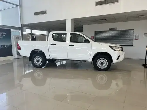 Toyota Hilux Pick-Up 2.4 Cd Dx 150cv 4x2 2026