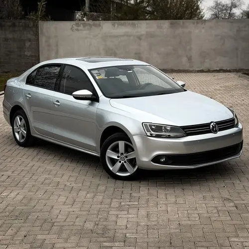 Volkswagen Vento 2.0 TDI LUXURY DSG L11 2012