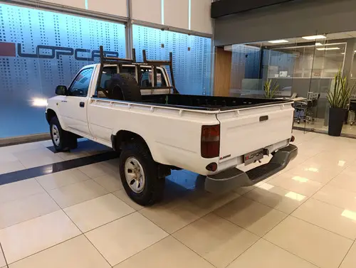 Toyota Hilux 3.0 Cabina simple 4x2 2003