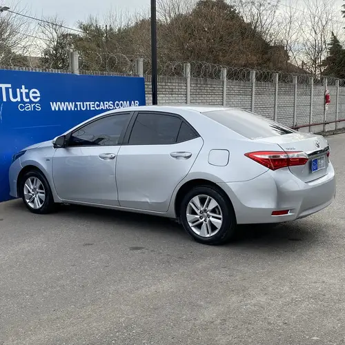 Toyota Corolla 1.8 Xei Cvt 140cv 2015