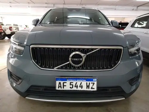 Volvo XC40 2.0t T4 Momentum Fwd 2022