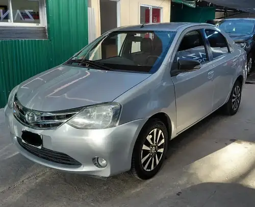 Toyota Etios 1.5 Sedan Platinum 2015