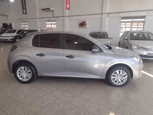 Peugeot 208 1.2 Like L20 2022