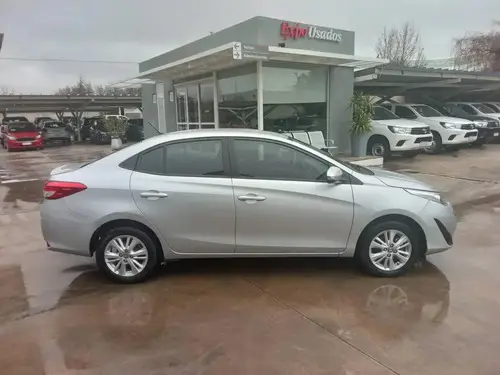 Toyota Yaris 1.5 4p Xls Pack Cvt 2019 2019