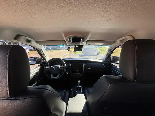 Toyota SW4 HILUX SW4 4X4 SRX 2.8 TDI 6 AT 7A 2023