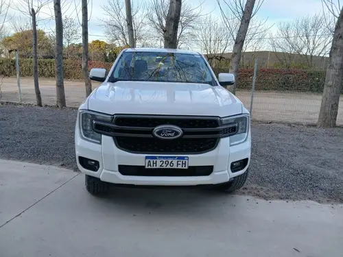 Ford Ranger XLS 3,0 V6 4X4 2025