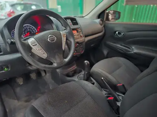 Nissan Versa VERSA SENSE MT PURE DRIVE 1.6 16V 2015