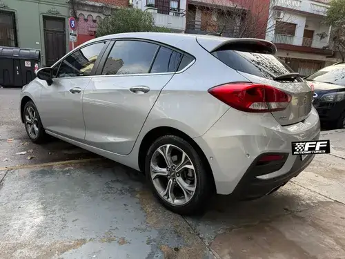 Chevrolet Cruze II 1.4 Premier At 5P 2021